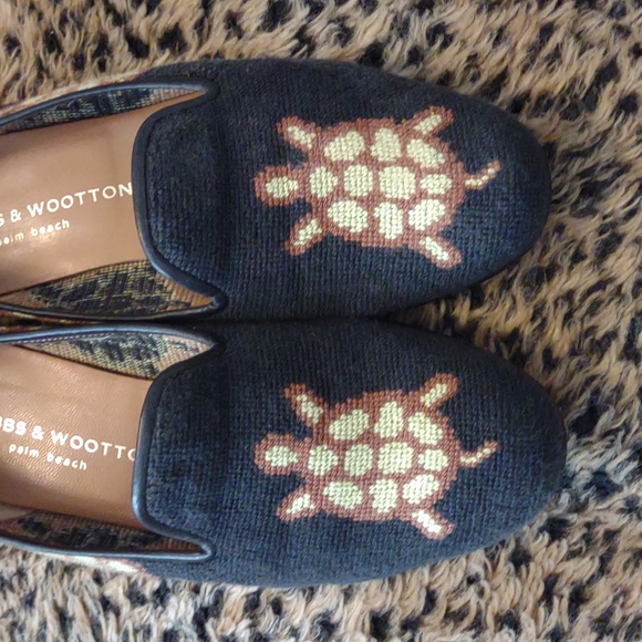 Stubbs & Wooten Turtle Needlepoint Loafers Sz. 7.5 - Picture 2 of 8